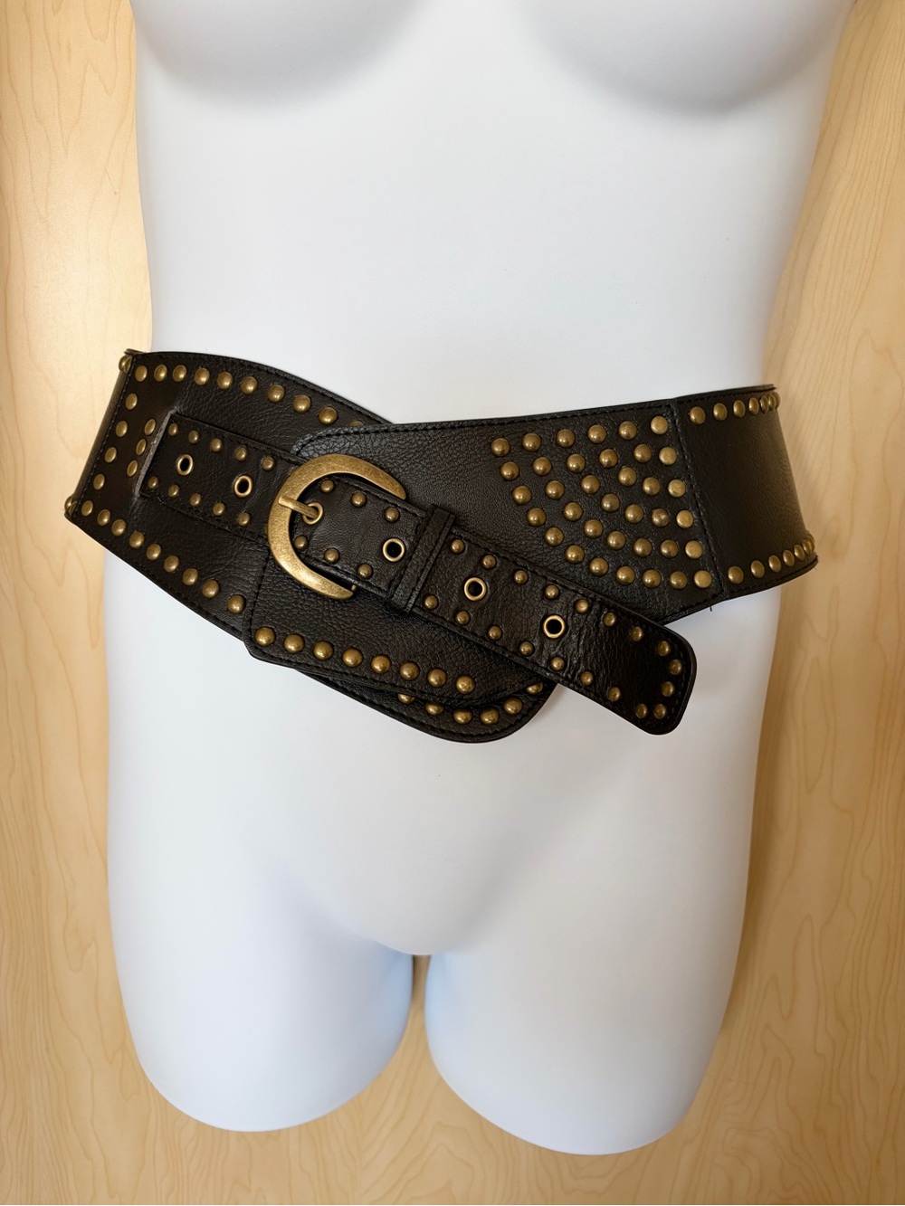 Statement Belt Black Studded w Gold Buckle Size Large Faux Leather
